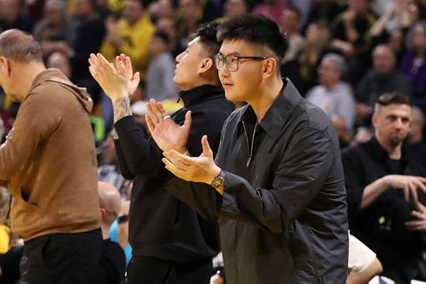 Έξαλλος πανηγυρισμός από τον Ρίτσαρντ Σιάο στο Αλεξάνδρειο για το προβάδισμα του Άρη (vid)