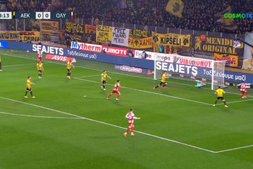 Κοντά στο 1-0 ο Ολυμπιακός: Ο Στρακόσα είπε «όχι» πάνω στη γραμμή στο πλασέ του Ροντινέι