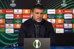 Σκάνδαλο με το VAR σε αγώνα της Ντιναμό Ζάγκρεμπ - Η ατάκα του προπονητή των Κροατών για τον ΠΑΟΚ