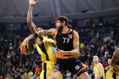 Ο Προμηθέας και ο Άρης συναντιούνται για να καθορίσουν την τετράδα - Ο ΠΑΟΚ φιλοξενεί την ΑΕΚ