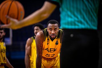 Χωρίς φιλάθλους η ΑΕΚ στο κρίσιμο ματς με την Χάποελ Χολόν