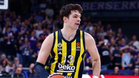 Εύκολο μεσημέρι για τη Φενέρ κόντρα στην Νταρουσάφακα ενόψει της... δικής της διαβολοβδομάδας