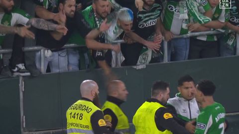 Ένταση στην Μπέτις πριν τον Παναθηναϊκό: Ο Άντονι σκόραρε και στο τέλος του αγώνα τσακώθηκε με τους οπαδούς