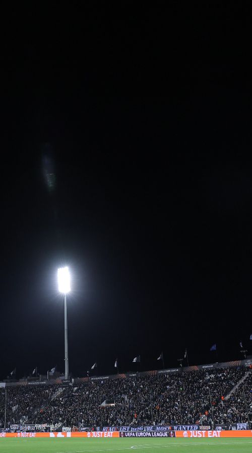 Μνημείο για τα αδικοχαμένα «αετόπουλα» μπροστά από τη Θύρα 4 (pic)