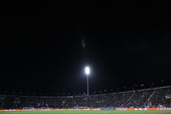 Μνημείο για τα αδικοχαμένα «αετόπουλα» μπροστά από τη Θύρα 4 (pic)