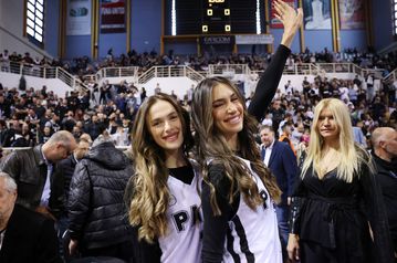 Οι συγκινημένες κόρες του Μπάνε Πρέλεβιτς έδωσαν λάμψη στην Πυλαία