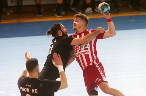 Ο πρώτος ημιτελικός της Handball Premier ανάμεσα σε Ολυμπιακό και ΠΑΟΚ