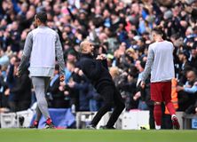 Πρώην θρύλος της Λίβερπουλ αποθέωσε τον Τσιμίκα: «Ήταν τυχερός ο Γκουαρδιόλα που δεν ήμουν εγώ, θα δεχόμουν τιμωρία 10 αγωνιστικών»