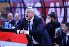 Ζούρος: «Δεν τα παρατάμε, όλα τα παιδιά να δώσουν το καλύτερο»