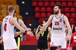 Η παρακάμερα του Ολυμπιακού με τον Άρη