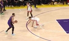 Luka Magic : Το τρομερό «ankle breaker» του Ντόντσιτς που έστειλε στο πάτωμα τον Σένγκουν (vid)