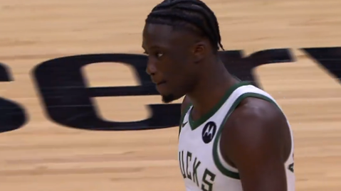 Έγραψαν ιστορία οι Αντετοκούνμπο στο NBA και η επική αντίδραση του Γιάννη (vid)