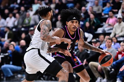 «Στο στόχαστρο του Ολυμπιακού ο Τζάρεντ Ρόντεν της Παρί»