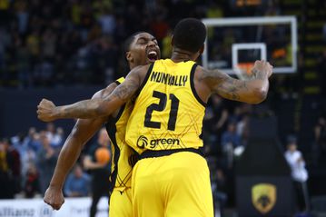 Τι να τους είπε ο Σάκοτα στο ημίχρονο;