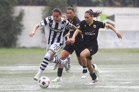 Αψηφώντας την κακοκαιρία Erminio, ΑΕΚ και ΠΑΟΚ έπαιξαν σε γήπεδο-λίμνη (pics)