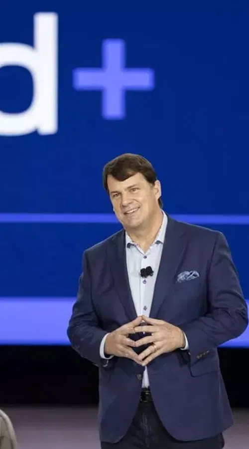Οι αποδοχές του CEO της Ford προκαλούν ιλίγγους και… αντιδράσεις
