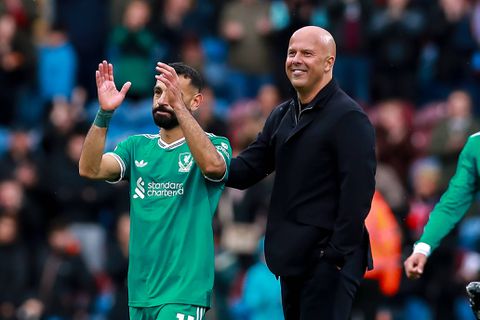 Ο Σλοτ αποθέωσε τον Σαλάχ: «Μεγάλο μερίδιο της επιτυχίας της Λίβερπουλ ανήκει σε αυτόν»