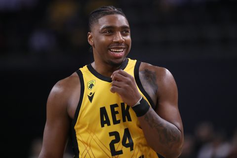 Κανονικά ο αγώνας της ΑΕΚ με την Μπανταλόνα παρά την σύσταση Βρούτση