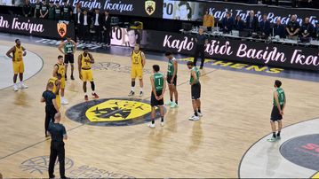 Ενός λεπτού σιγή στη Sunel Arena στη μνήμη του Βασίλη Γκούμα