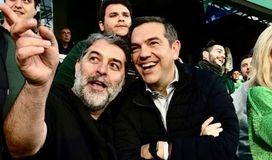 Στη Λεωφόρο για το Παναθηναϊκός – ΑΕΚ ο Τσίπρας και τετ α τετ με Μπισμπίκη, Παππά, Βαρδινογιάννη