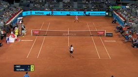 Φοβερά πράγματα από Τσιτσιπά και Μπάες: Δύο σερί ασύλληπτοι πόντοι