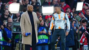 Ο Τιερί Ανρί νοσταλγεί τον κανονισμό που καταργήθηκε: «Είχε τεράστια σημασία, πώς είναι δυνατόν;» - Η ατάκα για τον Γιαμάλ