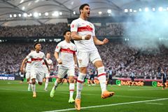 Ο Μαυροπάνος κρατάει τη Στουτγκάρδη στην Bundesliga