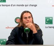 Ουκρανή δημοσιογράφος επιτέθηκε στην Σαμπαλένκα