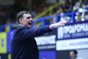 Απαλλάχθηκαν Ολυμπιακός και Μπαρτζώκας από τον Αθλητικό Δικαστή