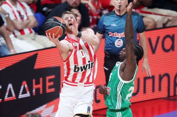 LIVE: ΟΛΥΜΠΙΑΚΟΣ - ΠΑΝΑΘΗΝΑΪΚΟΣ