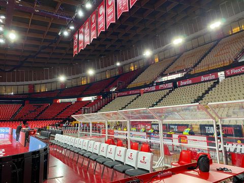 Με προστατευτικό plexiglass ο πάγκος του Παναθηναϊκού στο ΣΕΦ