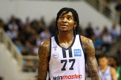 Ο Κέβιν Πόρτερ Τζούνιορ πήρε τη... δεύτερη ευκαιρία: Οι Κλίπερς υπέγραψαν μαζί του διετές συμβόλαιο (vids)