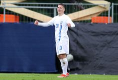 Στην Κλαμπ Μπριζ συνεχίζει ο Τζόλης - Το ποσό που πλήρωσε στη Φορτούνα Ντίσελντορφ