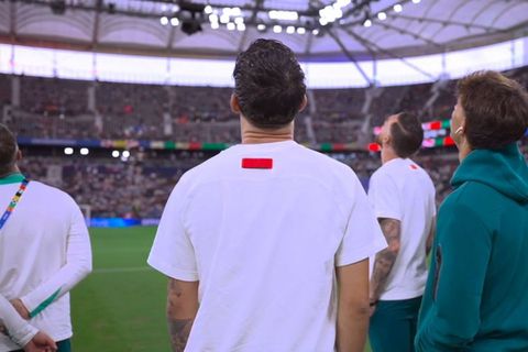 Οι Πορτογάλοι ποδοσφαιριστές παρακολουθούσαν το γκολ του Κόλο Μουανί από τα μάτριξ του γηπέδου (vid)