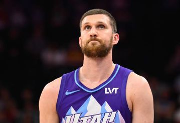 Πιστός στο ΝΒΑ ο Μιχάιλιουκ - Παραμένει στους Τζαζ