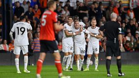 Έφυγε με το «διπλό» από το Kenilworth Road η Γουέστ Χαμ, 2-1 τη Λούτον