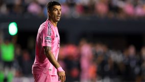 Ο Λουίς Σουάρες θυμήθηκε τα «παλιά»: Έφτυσε μέλος της αντίπαλης ομάδας!