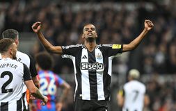 Γιατί το μίνιμουμ συνολικό ύψος της μεταγραφής του Ίσακ στη Λίβερπουλ είναι πάνω από 240 εκατομμύρια ευρώ!