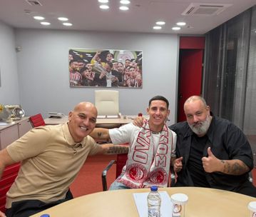 Η φωτογραφία του Ποντένσε με τον Κώστα Καραπαπά και τον Ντάρκο Κοβάτσεβιτς