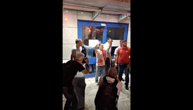 Ο Ποντένσε χορεύει και τραγουδά μαζί με τους φίλους του Ολυμπιακού (vid)