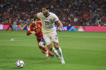 Έφτασε Αθήνα ο Γκρούγιτς, πάει για ιατρικές εξετάσεις