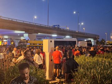 Ώρα Ποντένσε στον Ολυμπιακό - Το Sportal στο αεροδρόμιο για την άφιξη του Πορτογάλου (pic/vid)