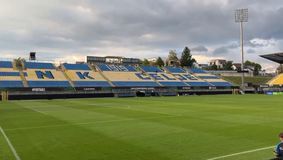 Η κεντρική θύρα στο γήπεδο της Τσέλιε