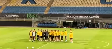 Το φατούρο στον Μουκουντί για το νέο του συμβόλαιο με την ΑΕΚ (vid)