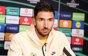 Γκρούγιτς: «Αυτή είναι η θέση μου, αυτά μπορώ να προσφέρω στην ΑΕΚ»