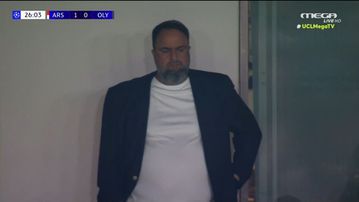 Ο Βαγγέλης Μαρινάκης στο Emirates για το Άρσεναλ - Ολυμπιακός