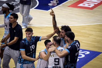 Απίστευτο φινάλε στη Ρόδο, ο Χρυσικόπουλος «σκότωσε» τον Πανιώνιο με buzzer beater