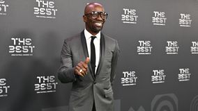 Έκπληξη στον κόσμο του ποδοσφαίρου: Θρύλος της Τσέλσι κριτής στα καλλιστεία Miss Universe