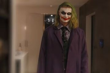 Ο Χάαλαντ μεταμφιέστηκε σε Joker και... τρομοκράτησε τους κατοίκους του Μάντσεστερ