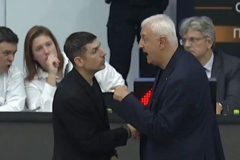Η παρεξήγηση Σάκοτα-Ξανθόπουλου στο φινάλε του Περιστέρι - ΑΕΚ (vid)